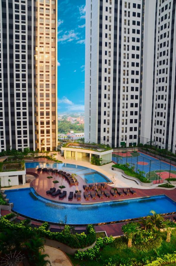 Louis Kienne Cikarang Hotel & Service Apartment Bekasi Dış mekan fotoğraf