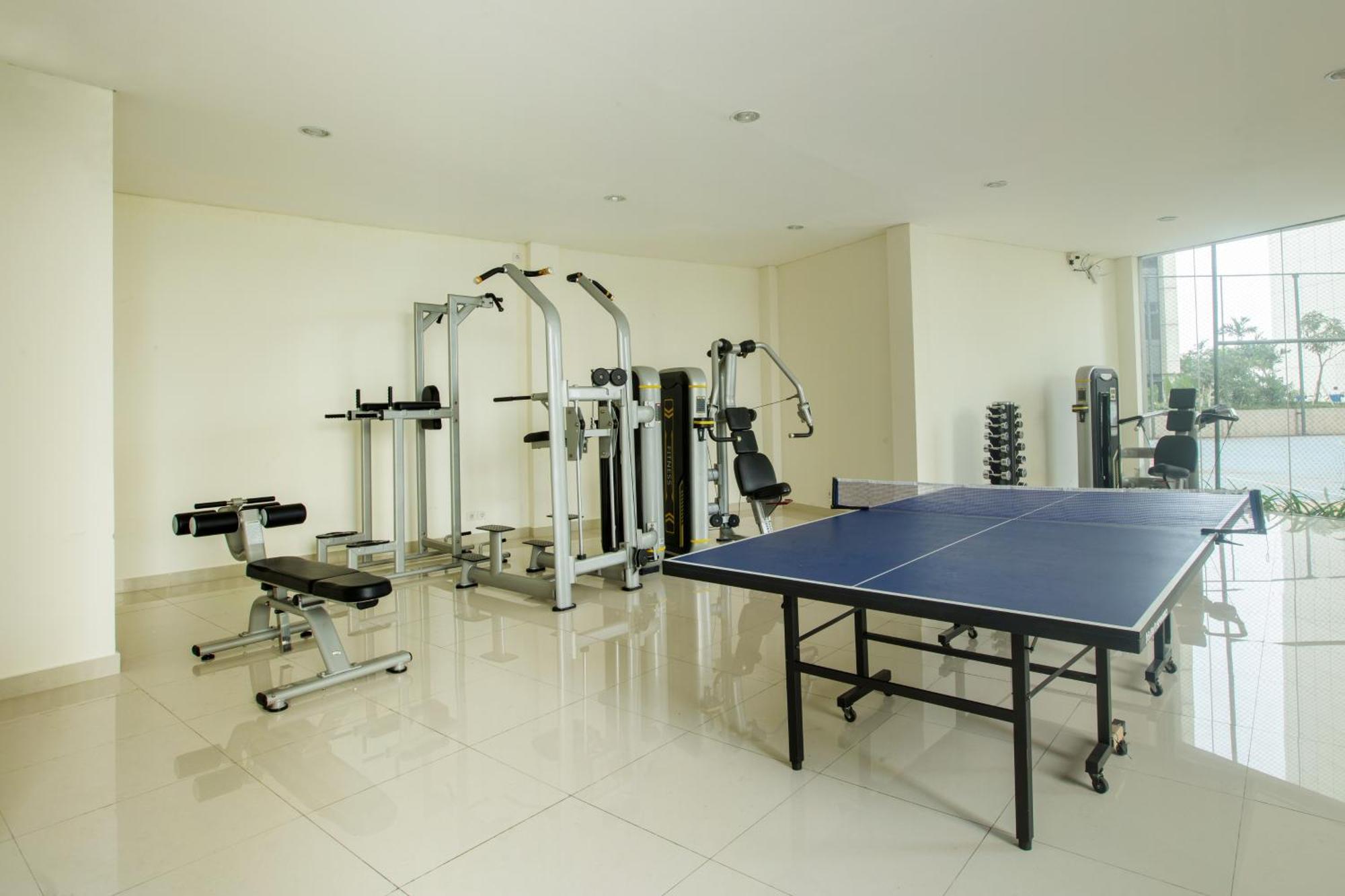 Louis Kienne Cikarang Hotel & Service Apartment Bekasi Dış mekan fotoğraf